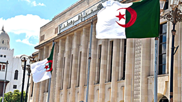 ندوة برلمانية حول التكامل المؤسساتي بين السلطات