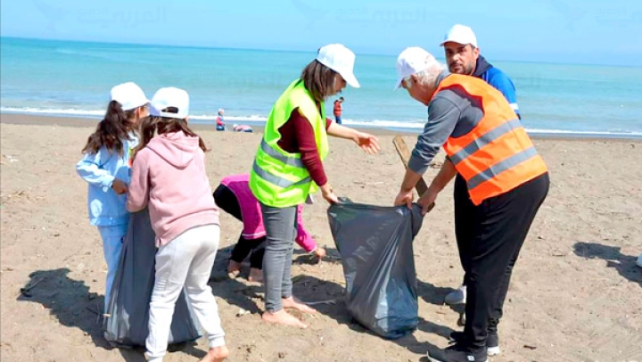 تحسيس بأهمية نظافة الشواطئ وحماية الغطاء النباتي