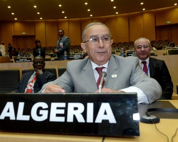 الجزائر تفضل دائما الحل السلمي في خلافاتها مع المغرب
