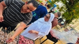 متطوعون يتقاسمون فرحة العيد  مع مرضى السرطان