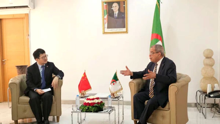 التطلع لتعاون أكبر بين الجزائر والصين في مجال الصناعة
