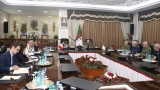 الوزير المنتدب لدى وزير الدفاع الوطني، رئيس أركان الجيش الوطني الشعبي، الفريق أول السعيد شنقريحة - الوزيرة المنتدبة لدى وزيرة الجيوش الفرنسية وقدماء المحاربين، السيدة أليس روفو