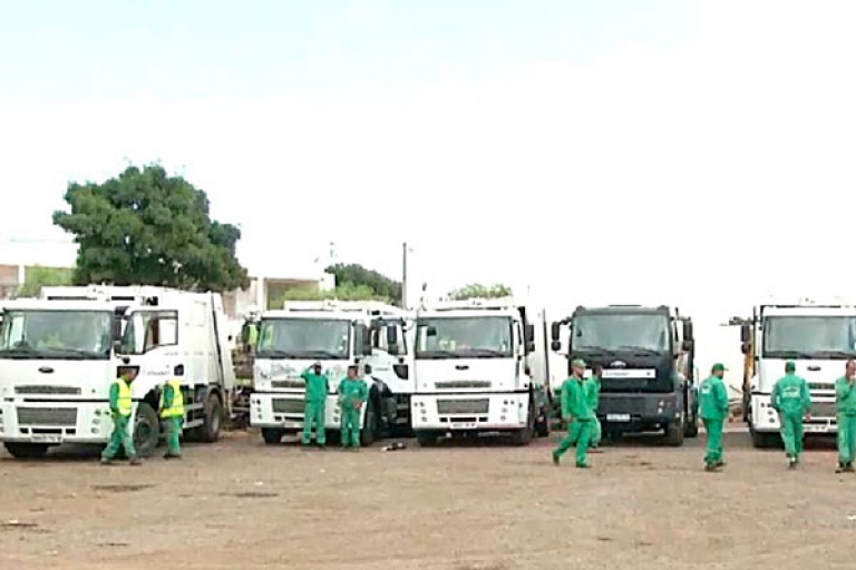 تسخير 5000 عون نظافة و350 شاحنة للعمل في دوريات مضاعفة