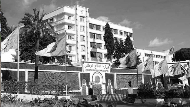 تشييع جنازة شهيد الوطن الملازم رضا إخلف