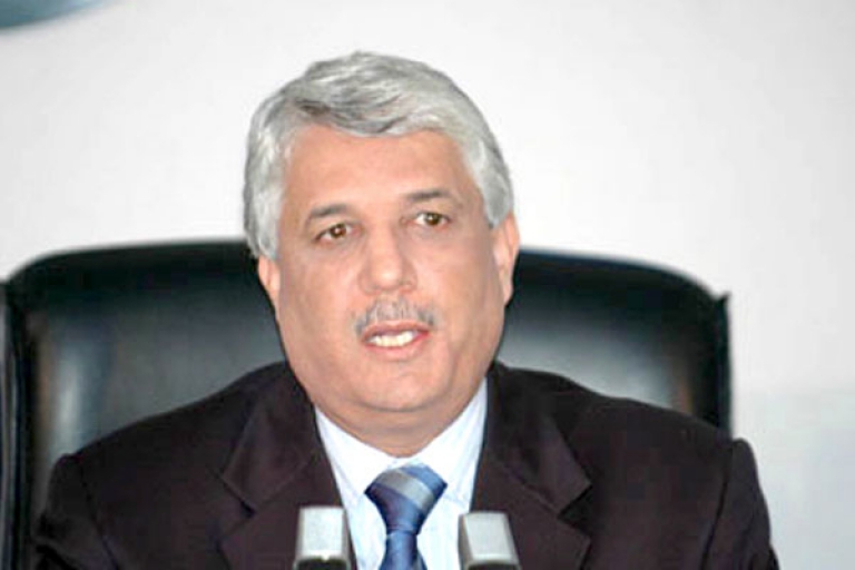 لوح يعرض مشروع قانون تشكيلة مجلس حقوق الإنسان