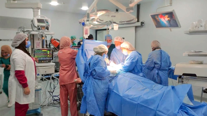 انطلاق العمليات الجراحية بقاعة الأورام السرطانية