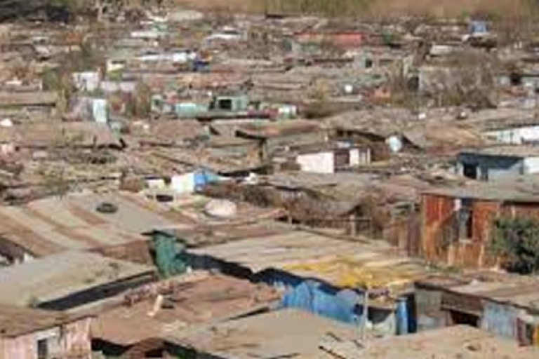 سكان البناءات الفوضوية يحتجون على السكن الاجتماعي