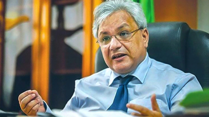 وضع سياسة موحدة لاقتناء العتاد الطبي وصيانته