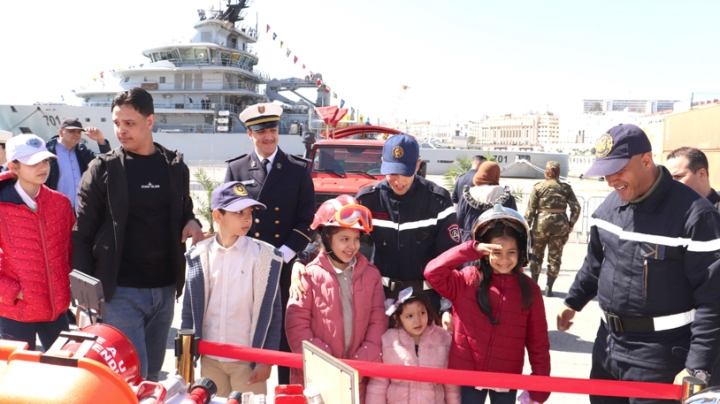 التعريف بالدور الحيوي لحماة السيادة الوطنية في البحر