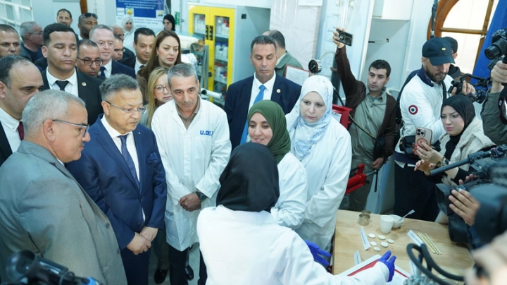 حلول ذكيّة للأجهزة الشمسيّة قابلة للتصنيع والتسويق