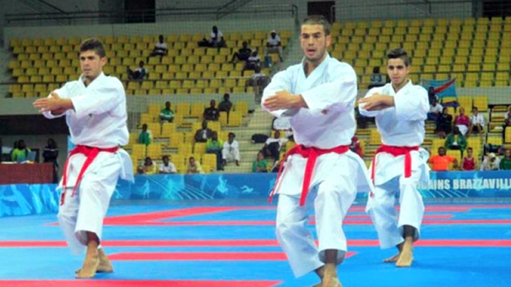 تنظيم تربص تقني وامتحان اجتياز الرتب للكاراتي دو