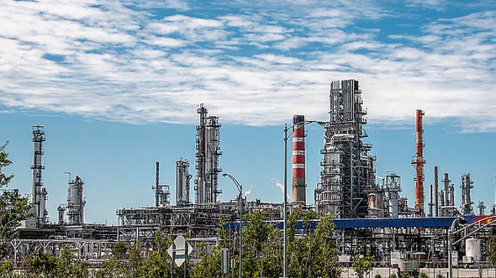 أنشطة التكرير تنتعش وتلبي الحاجيات