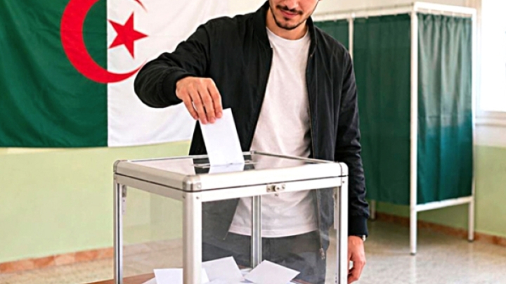 توحيد الصفوف من أجل جزائر قوية إقليميا ودوليا