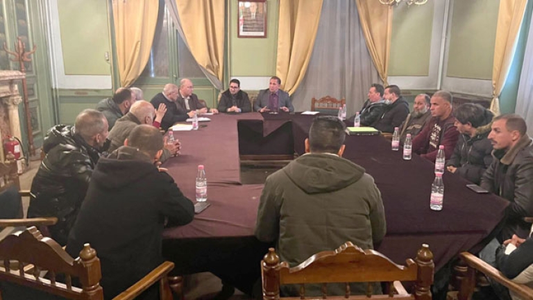 اللجنة الولائية لتسيير المرفق العام ترفع تقريرها