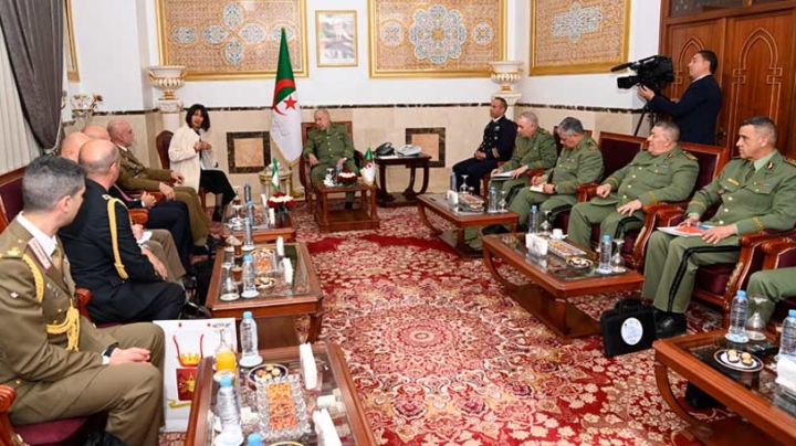 دعم التعاون العسكري والتنسيق الجزائري- الإيطالي