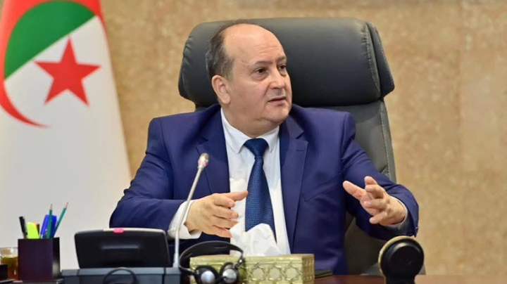 تبسيط إجراءات الحجّ ودفتر شروط جديد لاعتماد المدارس الخاصة