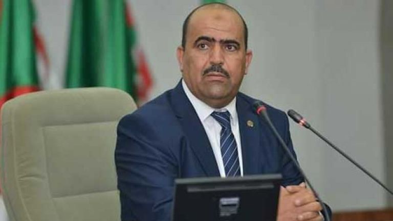 رفات الشهداء منارة تستلهم منها الأجيال  معاني البطولة والشرف