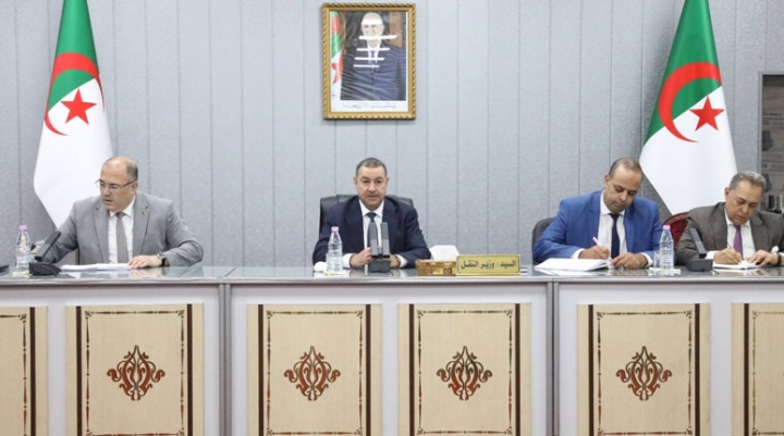 التكفّل الأمثل بالجالية الوطنية بالخارج خلال موسم الاصطياف