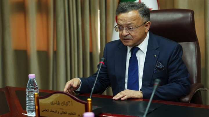 تنصيب المدير العام الجديد لديوان الخدمات الجامعية