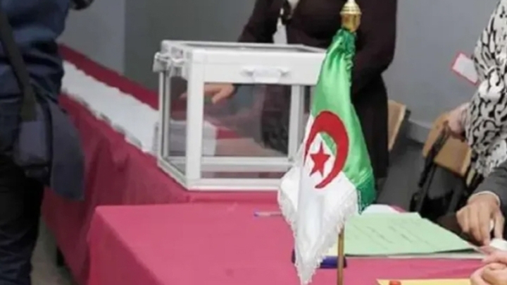 5631 قائمة لانتخابات المجالس البلدية و443 المجاس الولائية