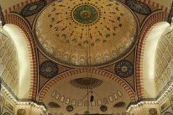 معلم تاريخي يستعيد بريقه