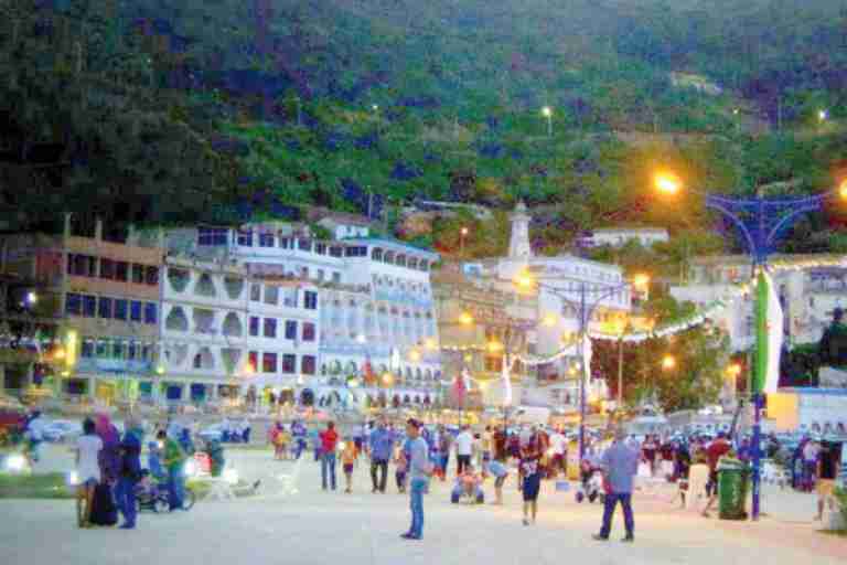 إقبال قياسي على «المارينة»