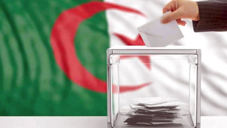 تقوية اللحمة بين الجزائريين من أجل جزائر قوية وسيدة في قراراتها