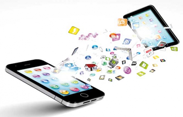 الجزائريون يواكبون التكنولوجيا بتحميل أحدث التطبيقات