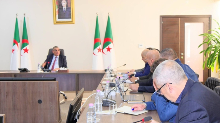 استكمال المشاريع في الآجال التي حدّدها رئيس الجمهورية