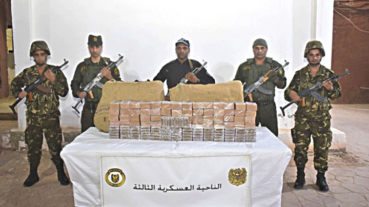 إحباط محاولة إدخال 7 قناطير من الكيف عبر الحدود مع المغرب