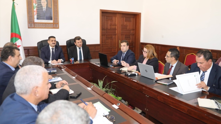 الاعتماد على أنظمة السقي المقتصدة وتنويع مصادر المياه