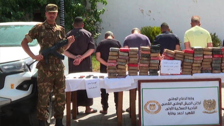 إحباط تمرير قنطار من الكيف عبر الحدود مع المغرب