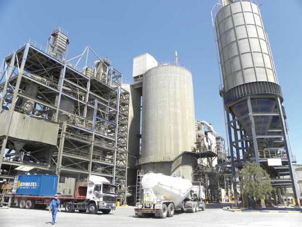 إنتاج إسمنت الأفران العالية والصناعات البترولية