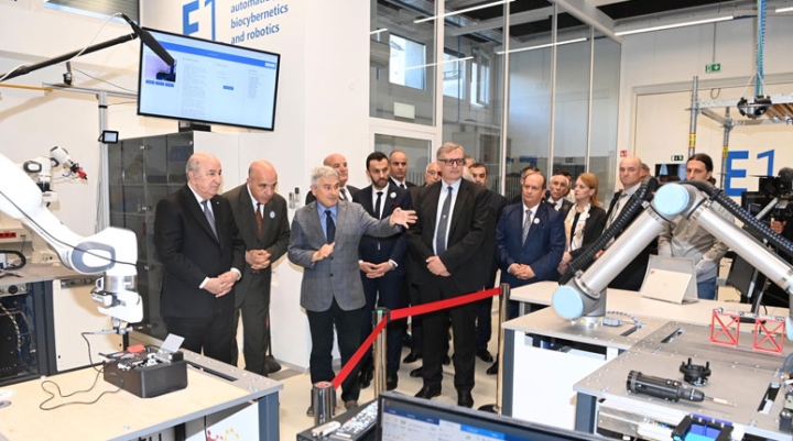 رئيس الجمهورية يزور مركزا للاختراعات والذّكاء الاصطناعي