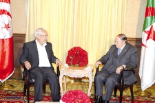 الرئيس بوتفليقة  يستقبل رئيس حركة النهضة التونسية