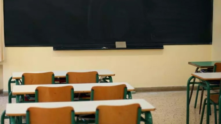 هذا ما ينتظر التلاميذ الذين يبثون "لايفات" عبر مواقع التواصل الاجتماعي