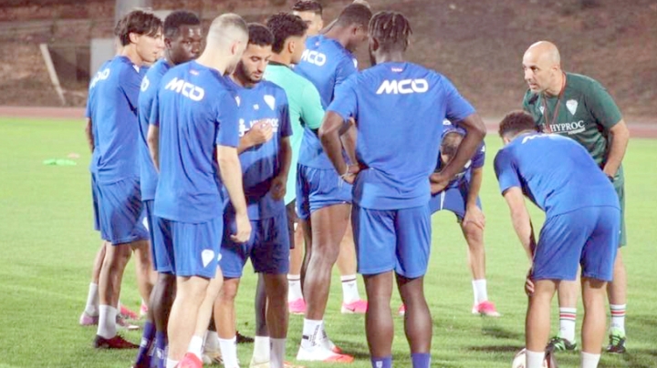 شحن الرصيد بأول ثلاث نقاط أمام "السيارتي "