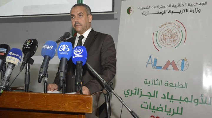 الرئيس تبون جعل المدرسة فضاء للتربية والإيقاظ الفكري