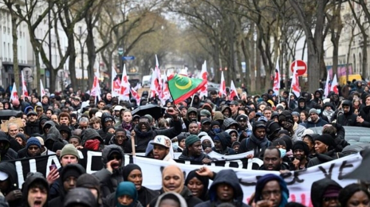 آلاف المتظاهرين في شوارع باريس للمطالبة بتطبيق العدالة