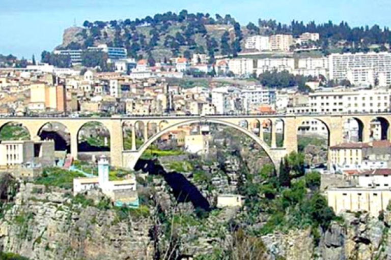 فتح طريق طاطاش بلقاسم قريبا أمام حركة المرور