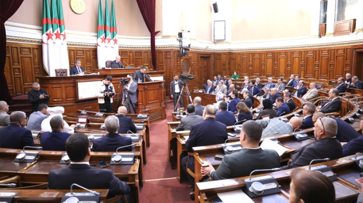 مشروع قانون المالية يعكس رؤية الدولة في تنويع الاقتصاد