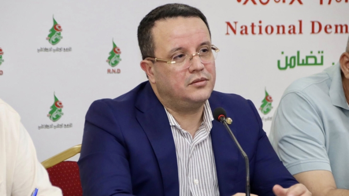 الحوار أساس ترسيخ الديمقراطية الحقيقية