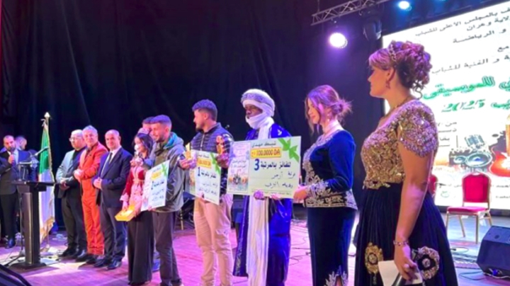 فرقة "أثران" تتوج بالمرتبة الأولى