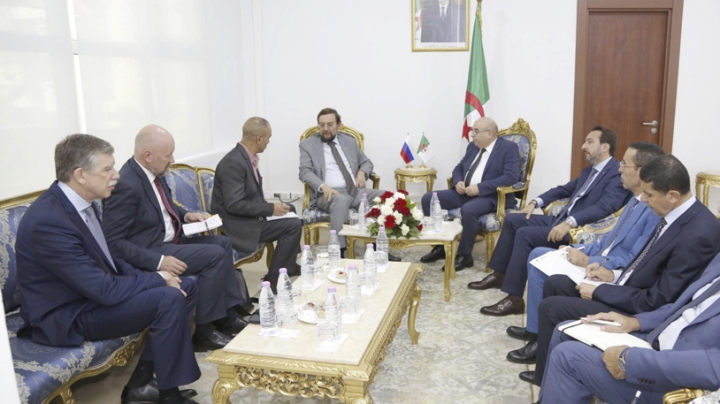 اهتمام روسي بالشراكة مع الجزائر في الصناعة الصيدلانية