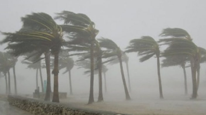 رياح قوية مرتقبة اليوم بعدة ولايات