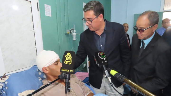 وزير الصحة يقف على ظروف التكفّل بجرحى حادث عين الصفراء