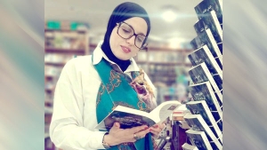 الكاتبة والأديبة الأكاديمية سلمى النعيمي