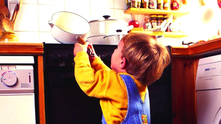 المرأة في قلب "شتاء بلا حوادث"بمعسكر