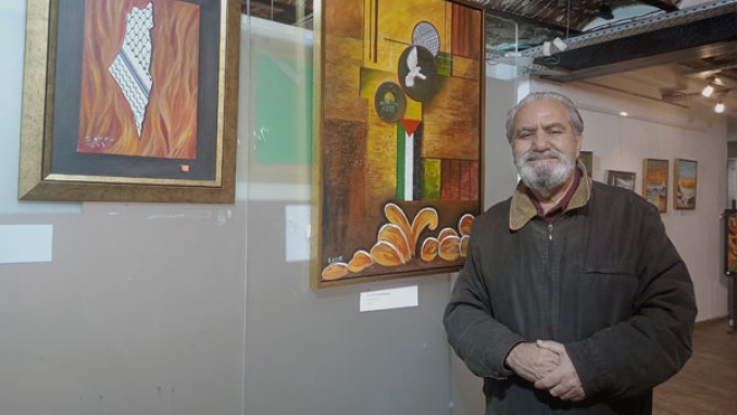 سعد عمر يعرض براسم ويرسم فلسطين