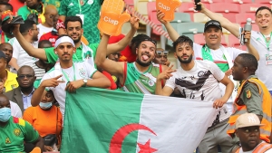 المناصرون يكررون ملحمة "أم درمان" بدوالا